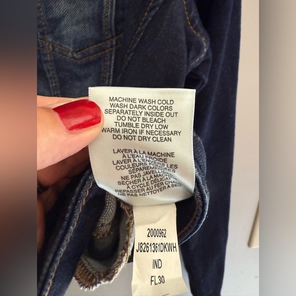 JAG Jean Jacket Women’s SZ S Dark Denim Button Front Closure Pockets Collared - Picture 7 of 11